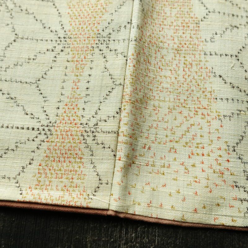 紬 正絹 麻の葉柄 袷仕立て 身丈144.5cm 裄丈61.5cm リサイクル着物 着物 モダン クリーム_画像10