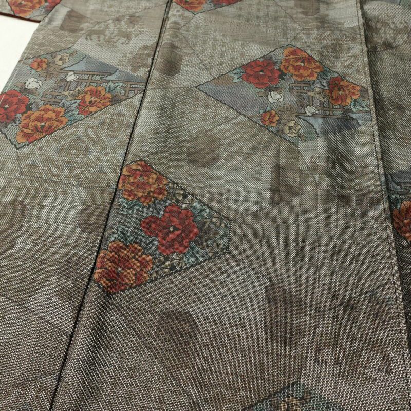 大島紬 美品 証紙なし しつけ糸付き 正絹 花柄 袷仕立て 身丈167cm 裄丈67cm リサイクル着物 着物 茶_画像5