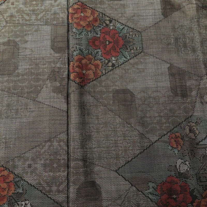 大島紬 美品 証紙なし しつけ糸付き 正絹 花柄 袷仕立て 身丈167cm 裄丈67cm リサイクル着物 着物 茶_画像6
