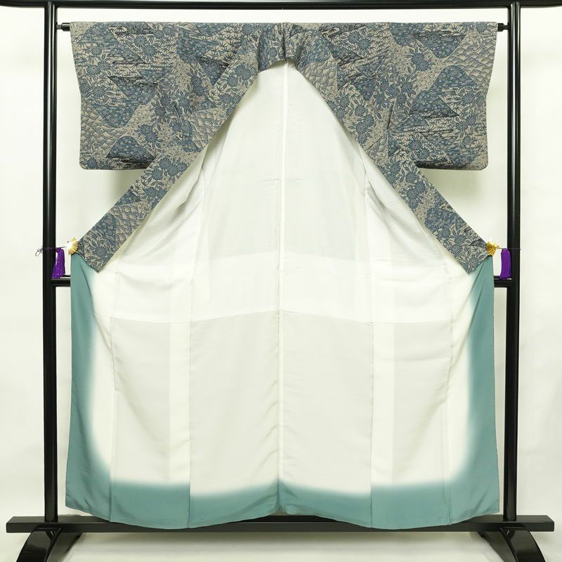 小紋 縮緬 正絹 古典柄 袷仕立て 身丈156.5cm 裄丈64cm リサイクル着物 着物 モダン カジュアル グレー_画像3