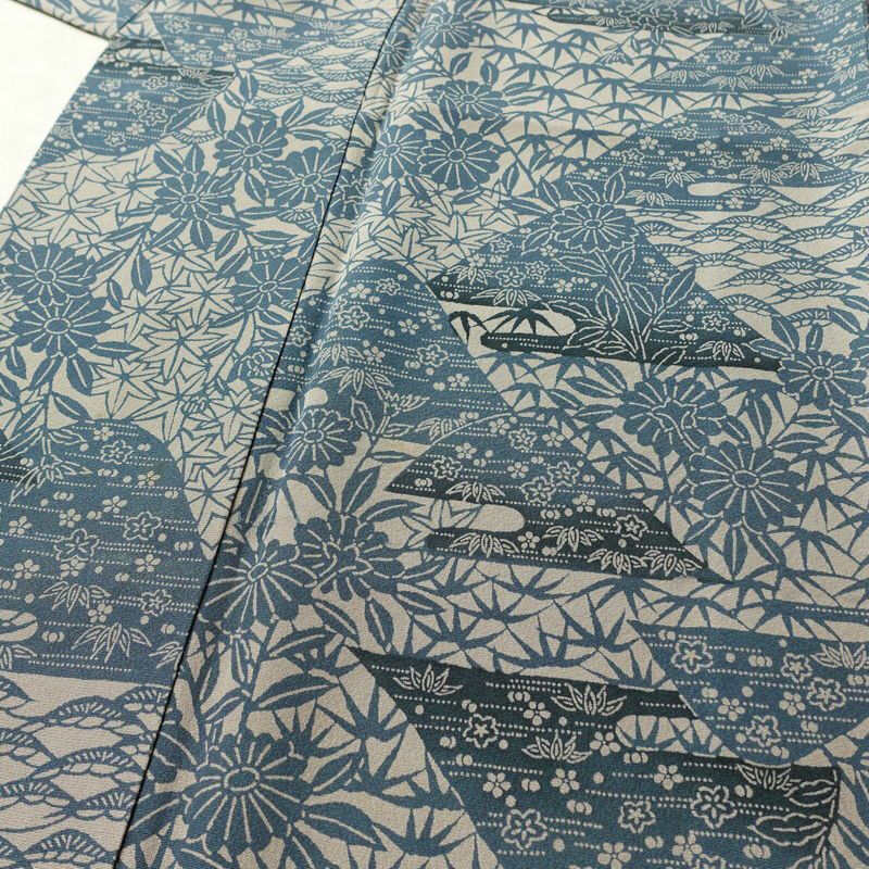 小紋 縮緬 正絹 古典柄 袷仕立て 身丈156.5cm 裄丈64cm リサイクル着物 着物 モダン カジュアル グレー_画像5