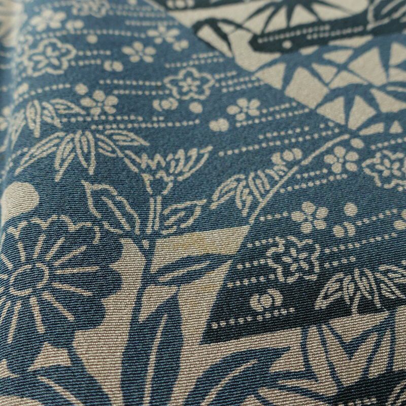 小紋 縮緬 正絹 古典柄 袷仕立て 身丈156.5cm 裄丈64cm リサイクル着物 着物 モダン カジュアル グレー_画像8