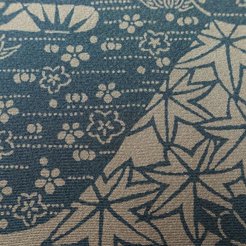 小紋 縮緬 正絹 古典柄 袷仕立て 身丈156.5cm 裄丈64cm リサイクル着物 着物 モダン カジュアル グレー_画像9