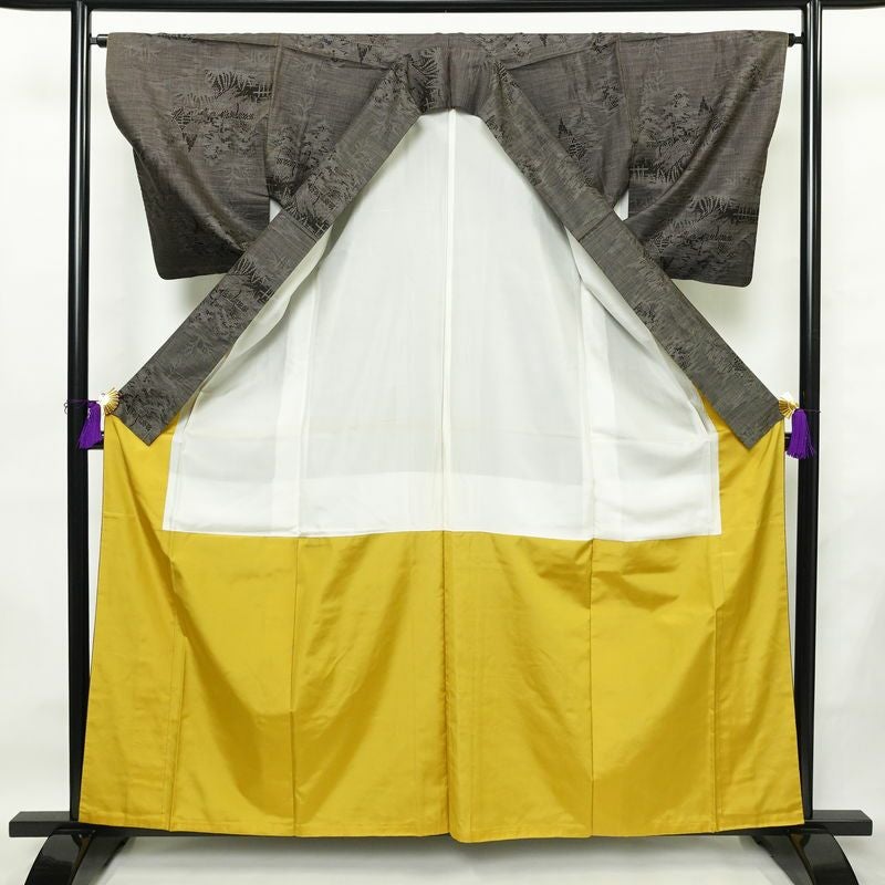 本場大島紬 古代染色純泥染 大島紬 証紙あり 正絹 風景柄 袷仕立て 身丈160.5cm 裄丈64cm リサイクル着物 着物 茶_画像3