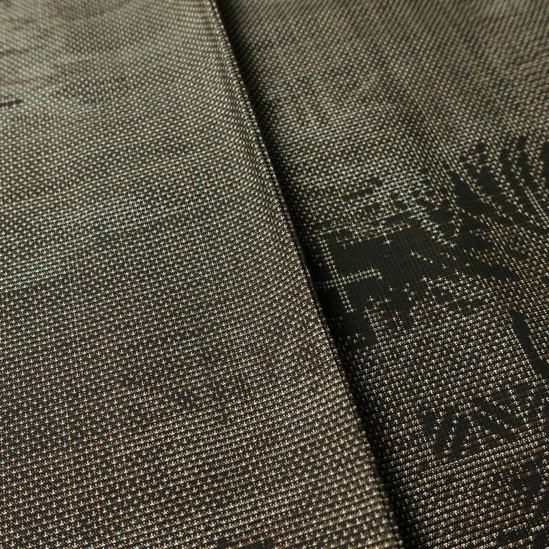 本場大島紬 古代染色純泥染 大島紬 証紙あり 正絹 風景柄 袷仕立て 身丈160.5cm 裄丈64cm リサイクル着物 着物 茶_画像9