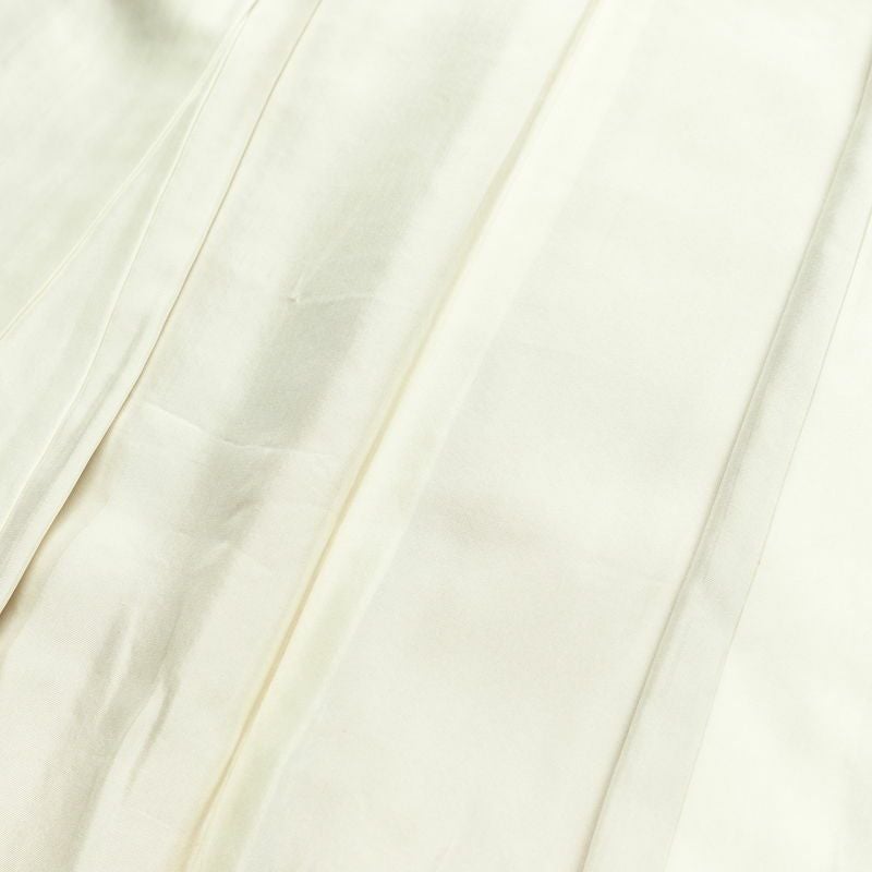 付け下げ 相良刺繍 絞り 正絹 花柄 袷仕立て 身丈157cm 裄丈65cm リサイクル着物 着物 刺繍 紬地 ベージュ_画像20