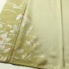 付け下げ 良品 綸子 正絹 花柄 袷仕立て 身丈159.5cm 裄丈63.5cm リサイクル着物 一部しつけ糸付き 着物 刺繍 箔 入学式 卒業式 七五三 お宮参り フォーマル 上品 扇面 榛色 黄・黄土色_画像4