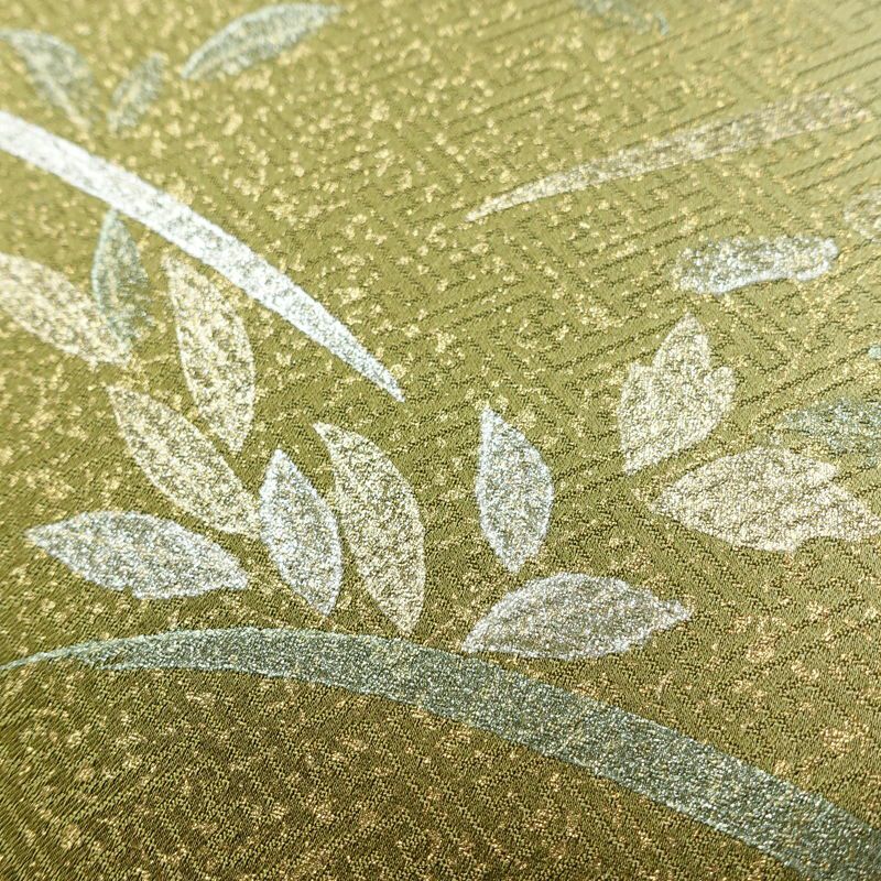 付け下げ 良品 綸子 正絹 花柄 袷仕立て 身丈159.5cm 裄丈63.5cm リサイクル着物 一部しつけ糸付き 着物 刺繍 箔 入学式 卒業式 七五三 お宮参り フォーマル 上品 扇面 榛色 黄・黄土色_画像10