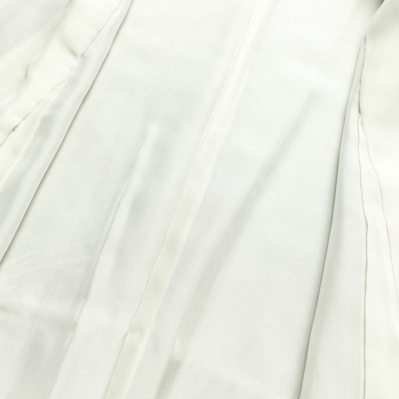 訪問着 しつけ糸付き 綸子 正絹 木の葉・植物柄 袷仕立て 身丈160.5cm 裄丈65.5cm リサイクル着物 着物 金彩 入学式 卒業式 七五三 お宮参り フォーマル 菊 グレー_画像18