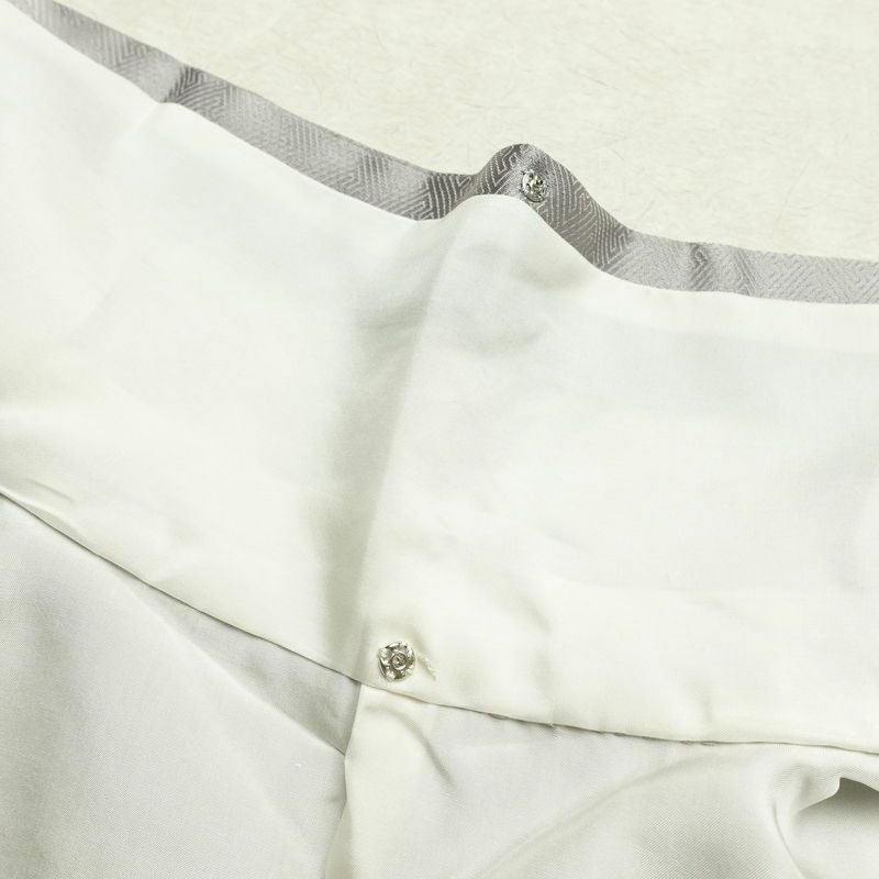 訪問着 しつけ糸付き 綸子 正絹 木の葉・植物柄 袷仕立て 身丈160.5cm 裄丈65.5cm リサイクル着物 着物 金彩 入学式 卒業式 七五三 お宮参り フォーマル 菊 グレー_画像19