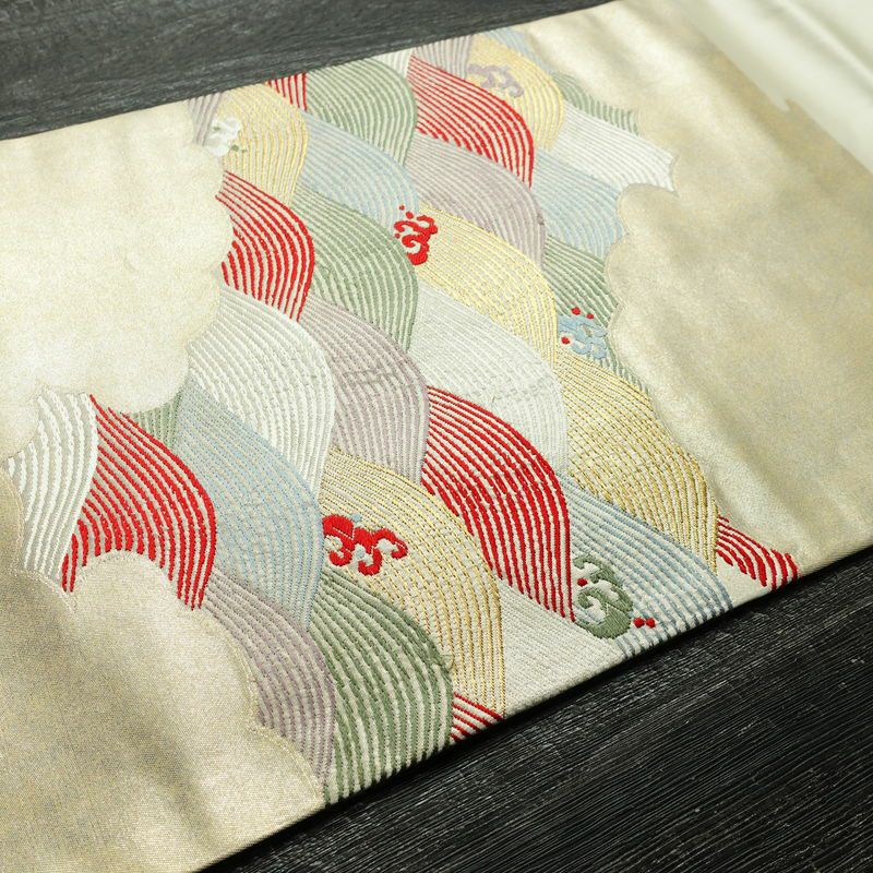 名古屋帯 太鼓柄 良品 正絹 流水・波柄 名古屋仕立て なごや帯 リサイクル帯 帯 引箔 金糸 クリーム_画像11