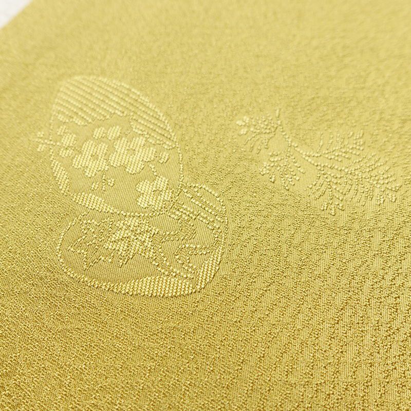 色無地 良品 しつけ糸付き 一つ紋付き 正絹 古典柄 袷仕立て 身丈155cm 裄丈64cm リサイクル着物 着物 お茶会 フォーマル シンプル 黄・黄土色_画像8