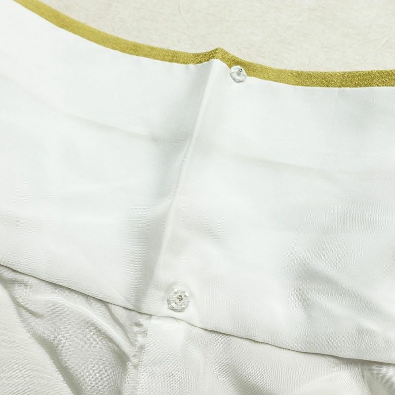 色無地 良品 しつけ糸付き 一つ紋付き 正絹 古典柄 袷仕立て 身丈155cm 裄丈64cm リサイクル着物 着物 お茶会 フォーマル シンプル 黄・黄土色_画像19