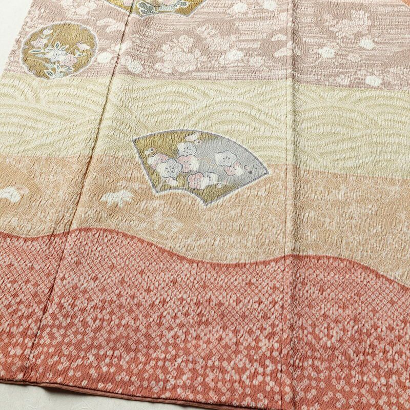 付け下げ 良品 落款入り 絞り ふくれ織 トールサイズ 正絹 古典柄 袷仕立て 身丈171cm 裄丈67.5cm リサイクル着物 着物 箔 金糸 入学式 卒業式 七五三 お宮参り フォーマル 粋 東雲色 扇面 橙_画像4