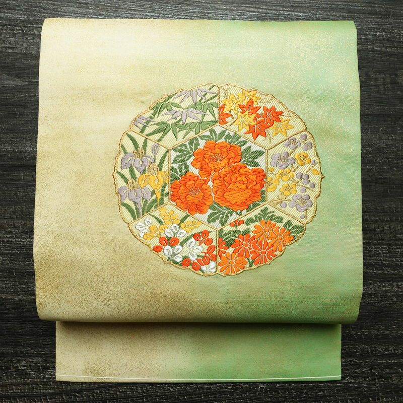 名古屋帯 太鼓柄 正絹 花柄 名古屋仕立て なごや帯 リサイクル帯 帯 刺繍 金糸 紅葉 菖蒲 白_画像1