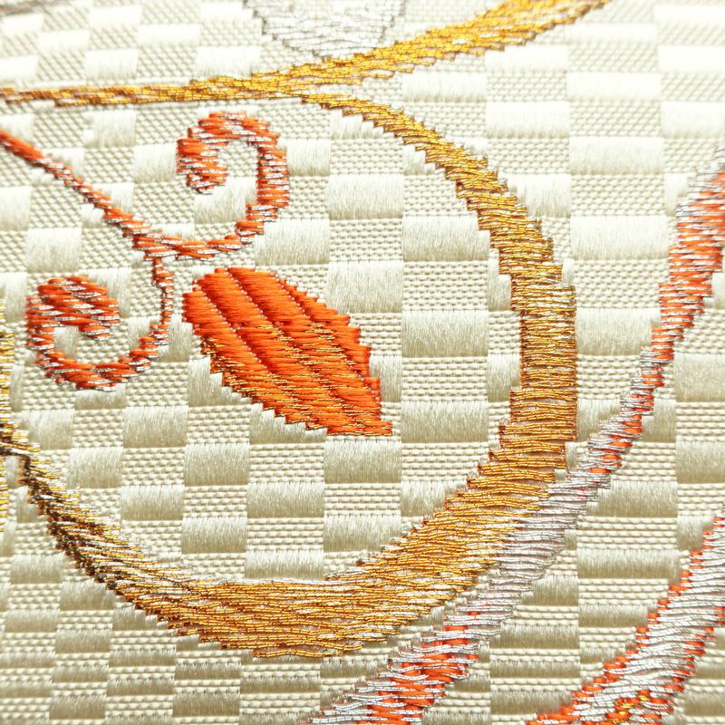 名古屋帯 六通柄 良品 正絹 幾何学柄・抽象柄 名古屋仕立て なごや帯 リサイクル帯 帯 クリーム_画像6