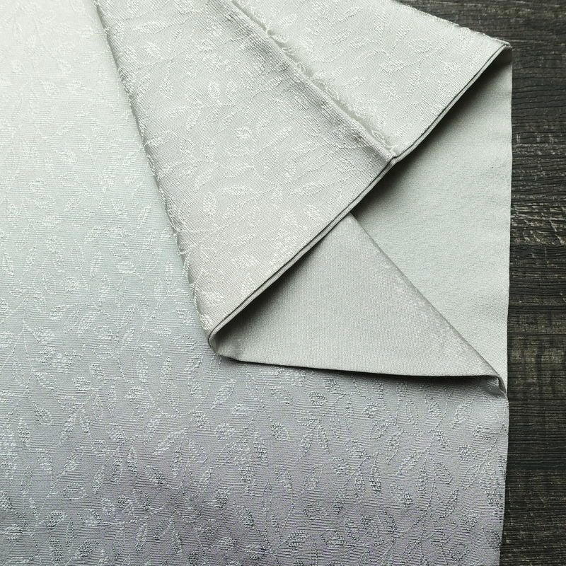 付け下げ 良品 落款入り 一つ紋付き 正絹 木の葉・植物柄 袷仕立て 身丈153.5cm 裄丈65cm リサイクル着物 着物 入学式 卒業式 フォーマル シンプル 上品 グレー_画像15