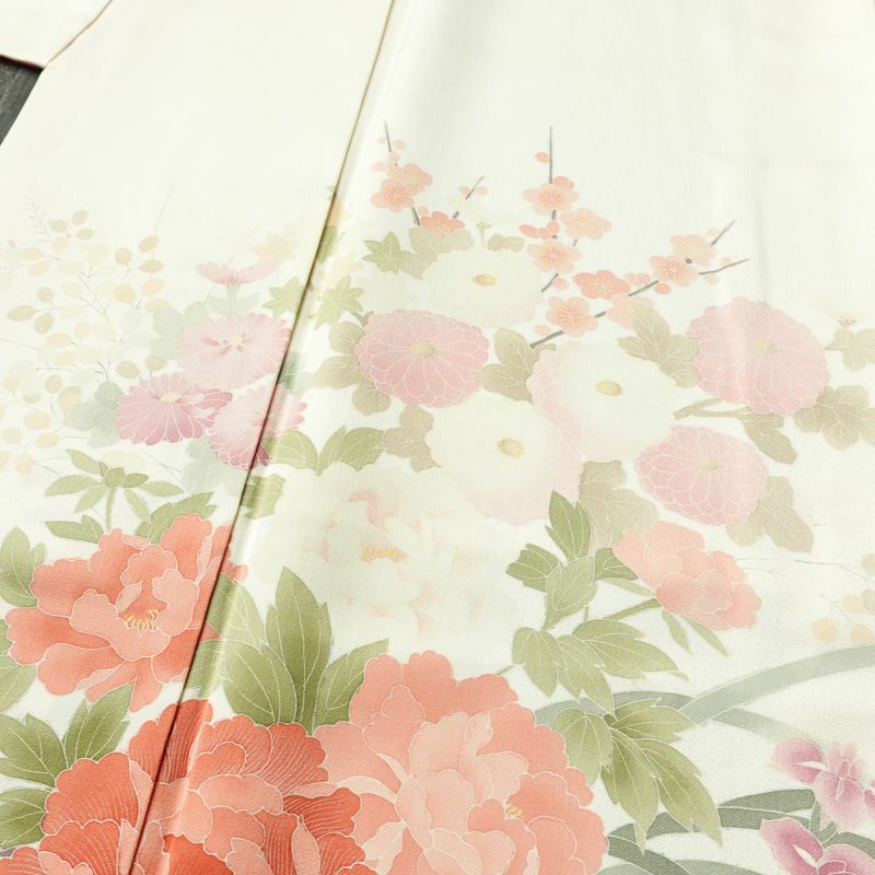 付け下げ トールサイズ 正絹 花柄 袷仕立て 身丈173cm 裄丈66.5cm リサイクル着物 着物 入学式 卒業式 七五三 お宮参り フォーマル 上品 菊 芍薬 クリーム_画像5