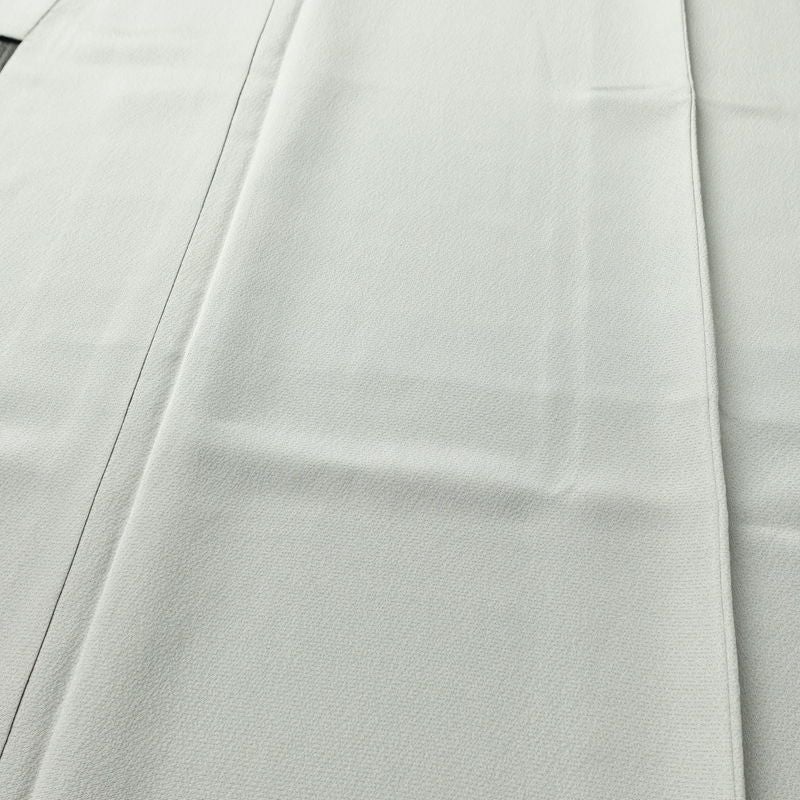色無地 良品 落款入り 縮緬 一つ紋付き 正絹 無地 袷仕立て 身丈162.5cm 裄丈65cm リサイクル着物 着物 作家物 お茶会 上品 グレー_画像5