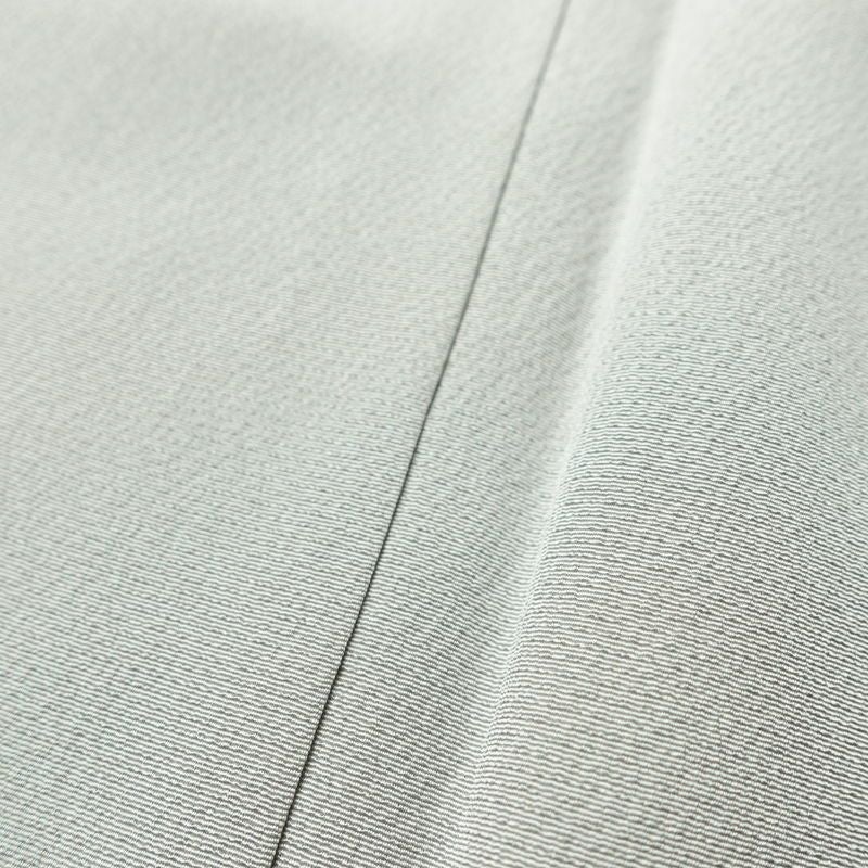 色無地 良品 落款入り 縮緬 一つ紋付き 正絹 無地 袷仕立て 身丈162.5cm 裄丈65cm リサイクル着物 着物 作家物 お茶会 上品 グレー_画像9