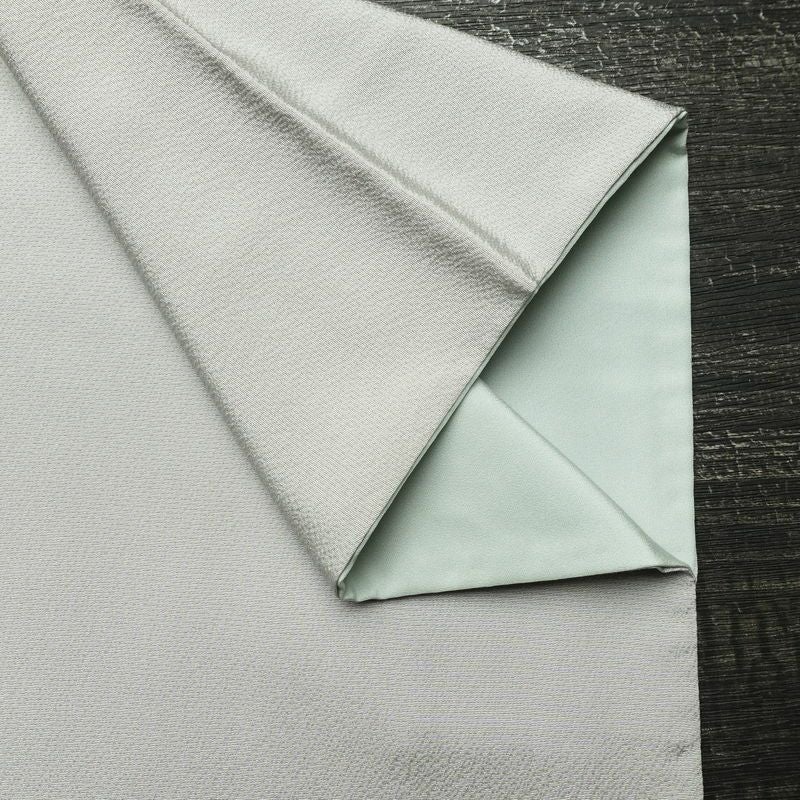 色無地 良品 落款入り 縮緬 一つ紋付き 正絹 無地 袷仕立て 身丈162.5cm 裄丈65cm リサイクル着物 着物 作家物 お茶会 上品 グレー_画像16