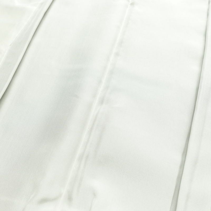 色無地 良品 落款入り 縮緬 一つ紋付き 正絹 無地 袷仕立て 身丈162.5cm 裄丈65cm リサイクル着物 着物 作家物 お茶会 上品 グレー_画像19