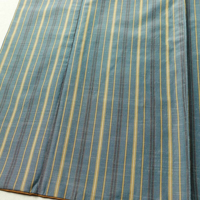 紬 ポリエステル 縞柄・線柄 袷仕立て 身丈163.5cm 裄丈66cm リサイクル着物 着物 モダン カジュアル 青・紺_画像4