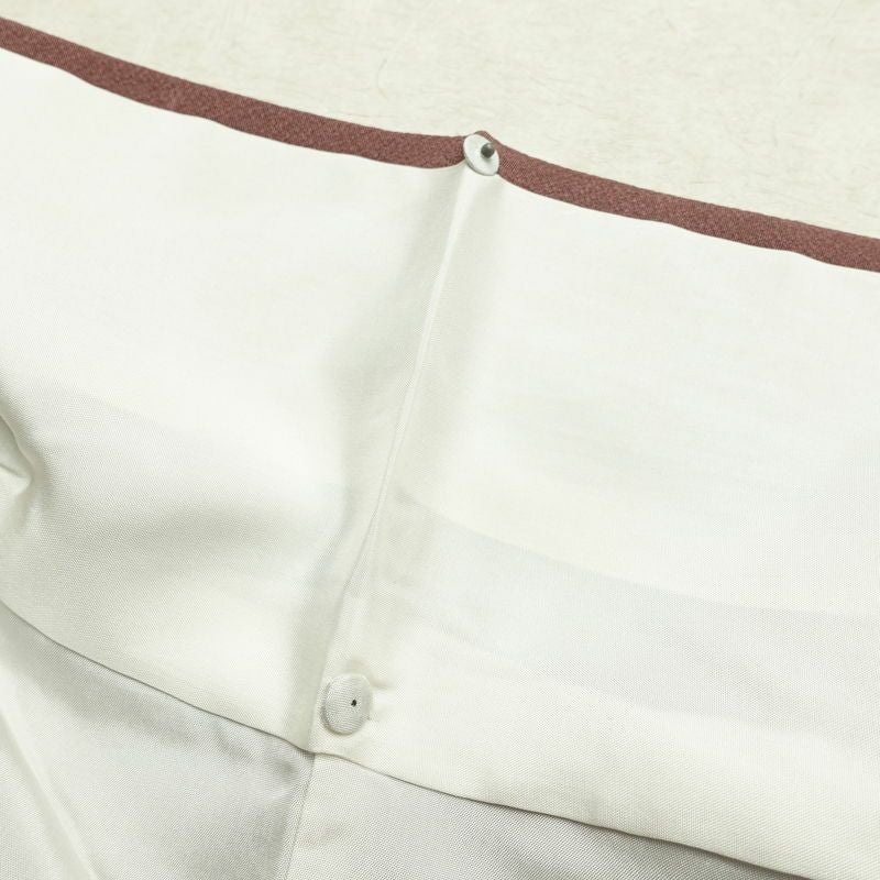 色無地 良品 しつけ糸付き 縮緬 一つ紋付き 正絹 無地 袷仕立て 身丈153cm 裄丈64cm リサイクル着物 着物 共八掛 お茶会 フォーマル 小豆・エンジ_画像20