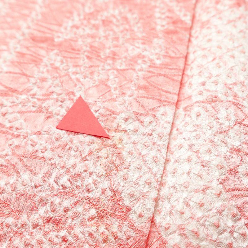 訪問着 絞り 綸子 正絹 古典柄 袷仕立て 身丈164cm 裄丈66.5cm リサイクル着物 着物 フォーマル 粋 ピンク_画像6