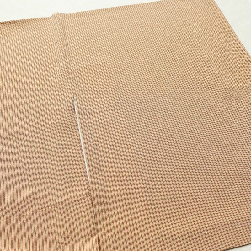 単衣 小紋 縮緬 ポリエステル 縞柄・線柄 単衣仕立て 身丈160cm 裄丈67cm リサイクル着物 着物 シンプル ベージュ_画像13