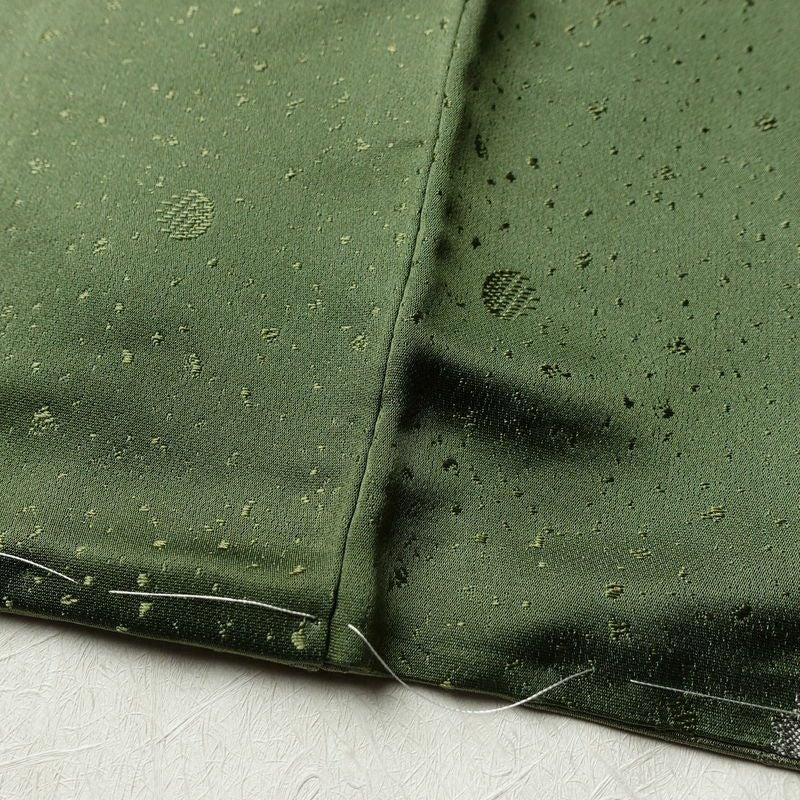 小紋 良品 しつけ糸付き 正絹 花柄 袷仕立て 身丈153cm 裄丈64cm リサイクル着物 着物 緑・うぐいす色_画像12