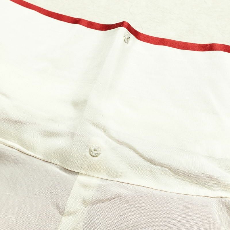 振袖 金駒刺繍 正絹 蝶・昆虫柄 袷仕立て 身丈161cm 裄丈68.5cm リサイクル着物 着物 箔 成人式 二十歳 二十歳の集い パーティー 華やか 桜 赤・朱_画像20