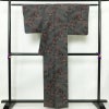紬 美品 しつけ糸付き 華文紬 手織つむぎ 正絹 古典柄 袷仕立て 身丈158.5cm 裄丈64cm リサイクル着物 着物 黒_画像2