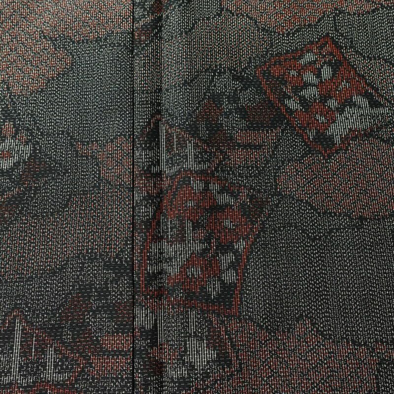 紬 美品 しつけ糸付き 華文紬 手織つむぎ 正絹 古典柄 袷仕立て 身丈158.5cm 裄丈64cm リサイクル着物 着物 黒_画像6