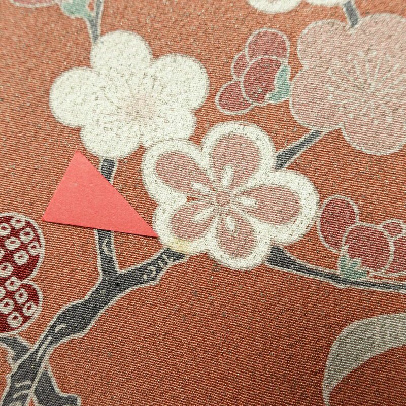 訪問着 縮緬 一つ紋付き 伊達衿付き 正絹 風景柄 袷仕立て 身丈155cm 裄丈63cm リサイクル着物 着物 箔 入学式 卒業式 七五三 お宮参り フォーマル 共八掛 上品 くすみピンク ピンク_画像11