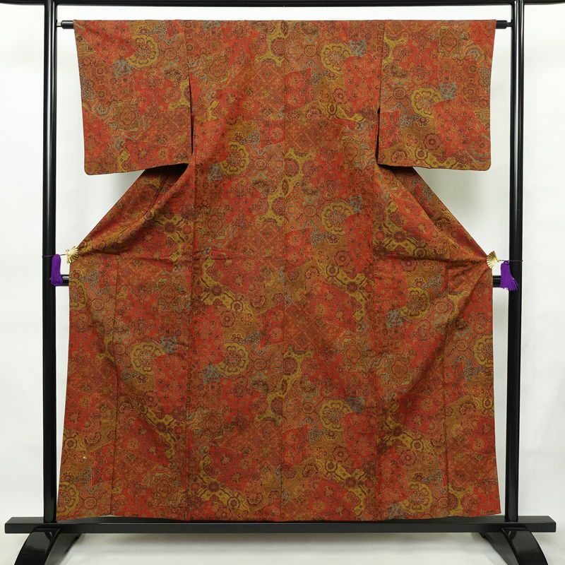 単衣 紬 正絹 古典柄 単衣仕立て 身丈157cm 裄丈63cm 一部しつけ糸付き 単衣 紬 正絹 古典柄 単衣仕立て 身丈157cm 裄丈63cm 一部しつけ糸付き