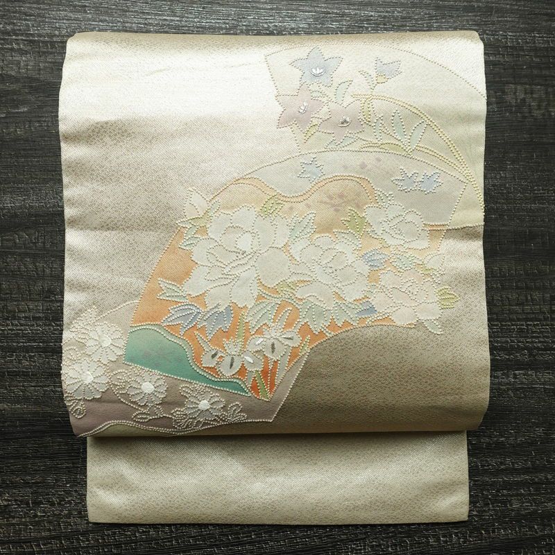 名古屋帯 太鼓柄 相良刺繍 正絹 花柄 名古屋仕立て なごや帯 リサイクル帯 帯 刺繍 クリーム_画像1
