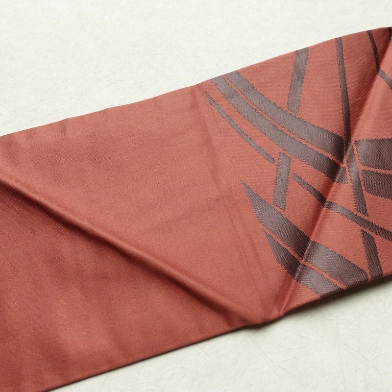 名古屋帯 六通柄 良品 正絹 古典柄 名古屋仕立て なごや帯 リサイクル帯 帯 モダン 小豆・エンジ_画像15