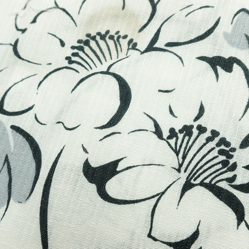 新品 浴衣 滝流れ織 国内染色 国内加工 女性用 綿 白 花 しつけ糸付き 未使用品 ゆかた レトロ シック モダン しっとり_画像4