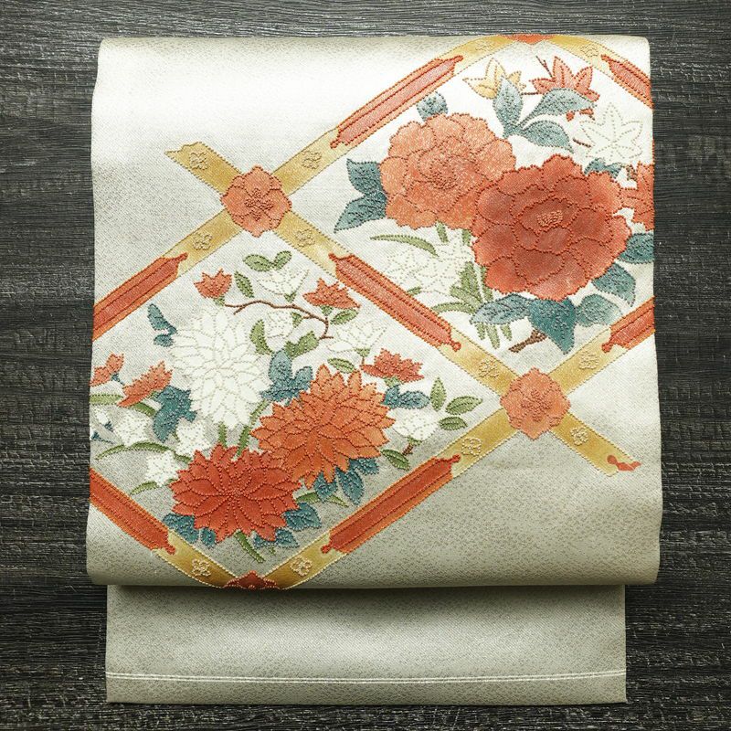 名古屋帯 太鼓柄 相良刺繍 正絹 花柄 名古屋仕立て なごや帯 リサイクル帯 帯 刺繍 金・銀_画像1