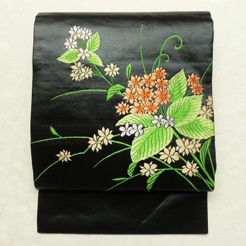 B5◆着物くつろぎ 市松に花模様 銀糸 黒 菊唐草 六通 正絹 フォーマルな袋帯 袋帯 六通柄 フォーマル用 正絹 古典柄 箔 鶴 梅 菊 金糸 帯 金・銀