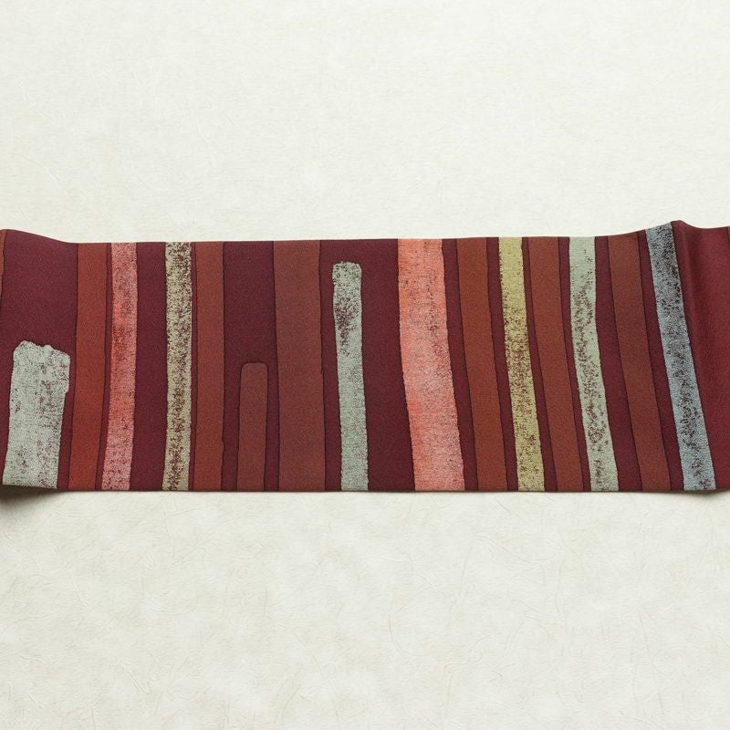 名古屋帯 全通柄 良品 正絹 幾何学柄・抽象柄 名古屋仕立て なごや帯 リサイクル帯 帯 モダン 小豆・エンジ_画像12