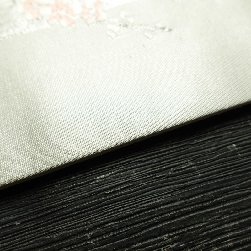 名古屋帯 プラチナ箔 太鼓柄 良品 正絹 花柄 名古屋仕立て なごや帯 リサイクル帯 帯 箔 上品 金・銀_画像12