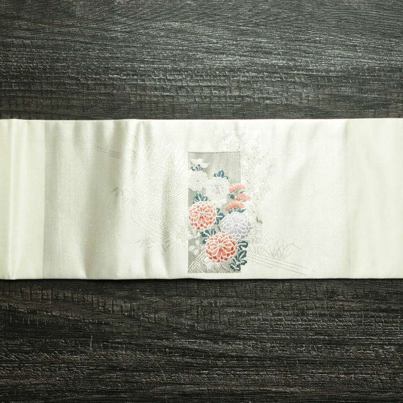 名古屋帯 プラチナ箔 太鼓柄 良品 正絹 花柄 名古屋仕立て なごや帯 リサイクル帯 帯 箔 上品 金・銀_画像14