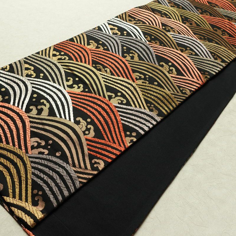 名古屋帯 六通柄 正絹 流水・波柄 通し仕立て なごや帯 リサイクル帯 帯 箔 黒_画像8