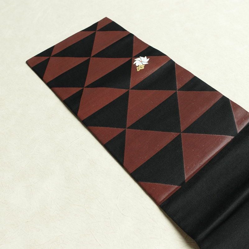 名古屋帯 六通柄 良品 正絹 古典柄 名古屋仕立て なごや帯 リサイクル帯 折り鶴 折り紙 かざぐるま 帯 刺繍 黒_画像16