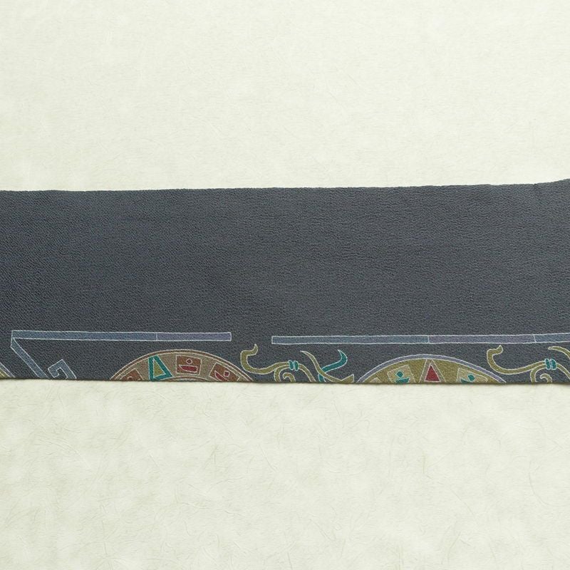 名古屋帯 全通柄 良品 縮緬 正絹 幾何学柄・抽象柄 名古屋仕立て なごや帯 リサイクル帯 くすみブルー 帯 青・紺_画像14