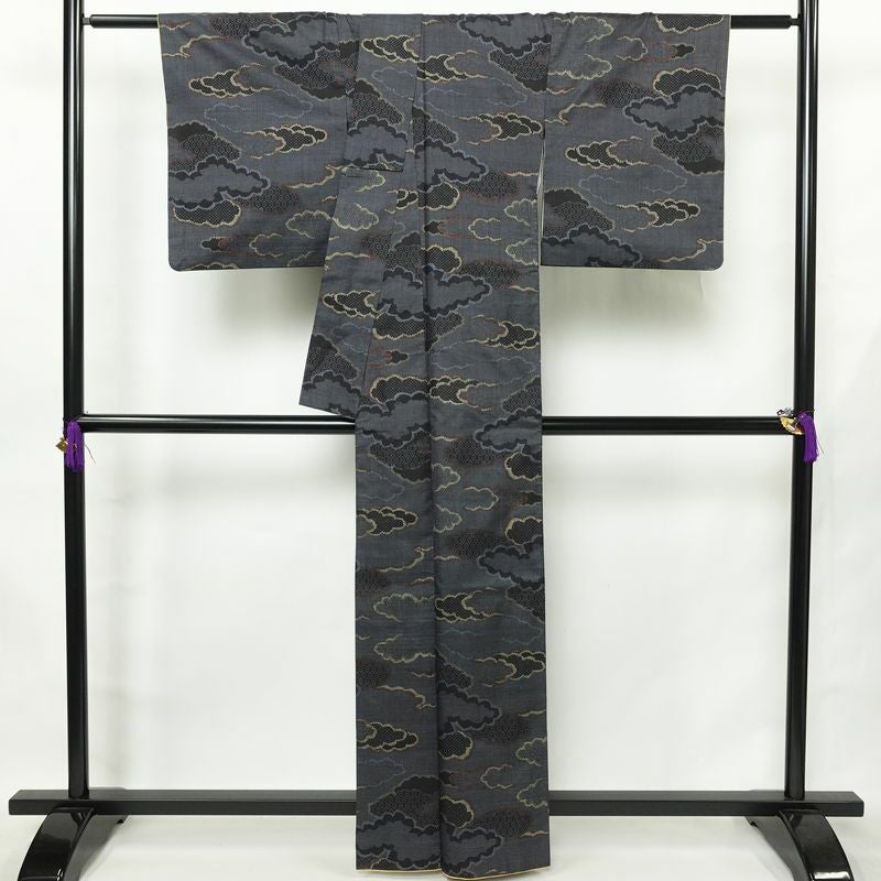 紬 正絹 雲柄 袷仕立て 身丈160.5cm 裄丈67cm リサイクル着物 着物 青・紺_画像2