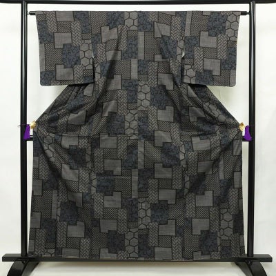 大島紬 良品 証紙なし しつけ糸付き 正絹 古典柄 袷仕立て 身丈159cm 