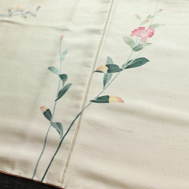 訪問着 加賀友禅 紬訪問着 元子 落款入り 正絹 花柄 袷仕立て 身丈160.5cm 裄丈68cm リサイクル着物 一部しつけ糸付き 着物 紬地 クリーム_画像10